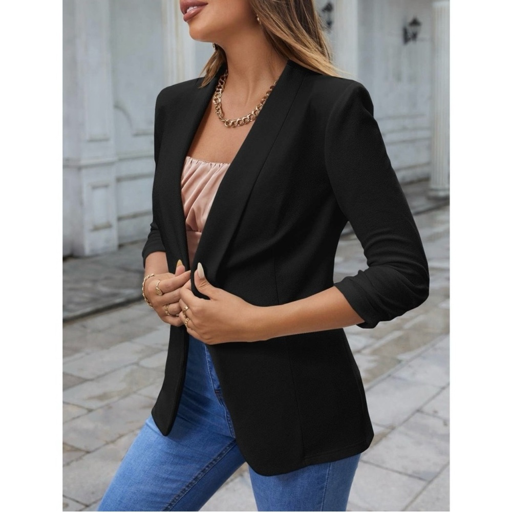 NWT. Minimalist Black One Button 3/4 Ruched Sleeve Blazer - Picture 2 of 4